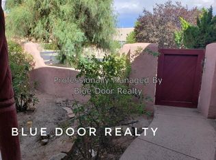 523 Via Patria SW, Albuquerque, NM 87121