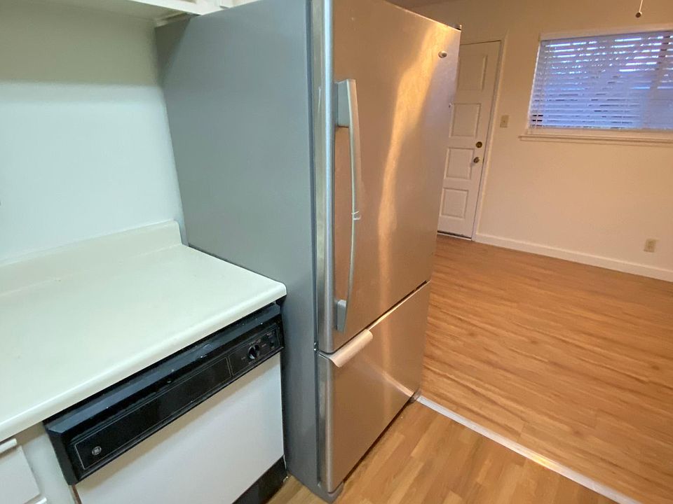 1st image of 4129 El Camino Way #86deyfts2