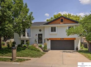 15206 Ontario St, Omaha, NE 68144