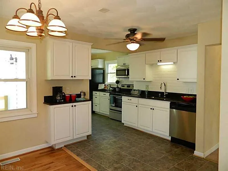 534 Meads Rd — Photo 10