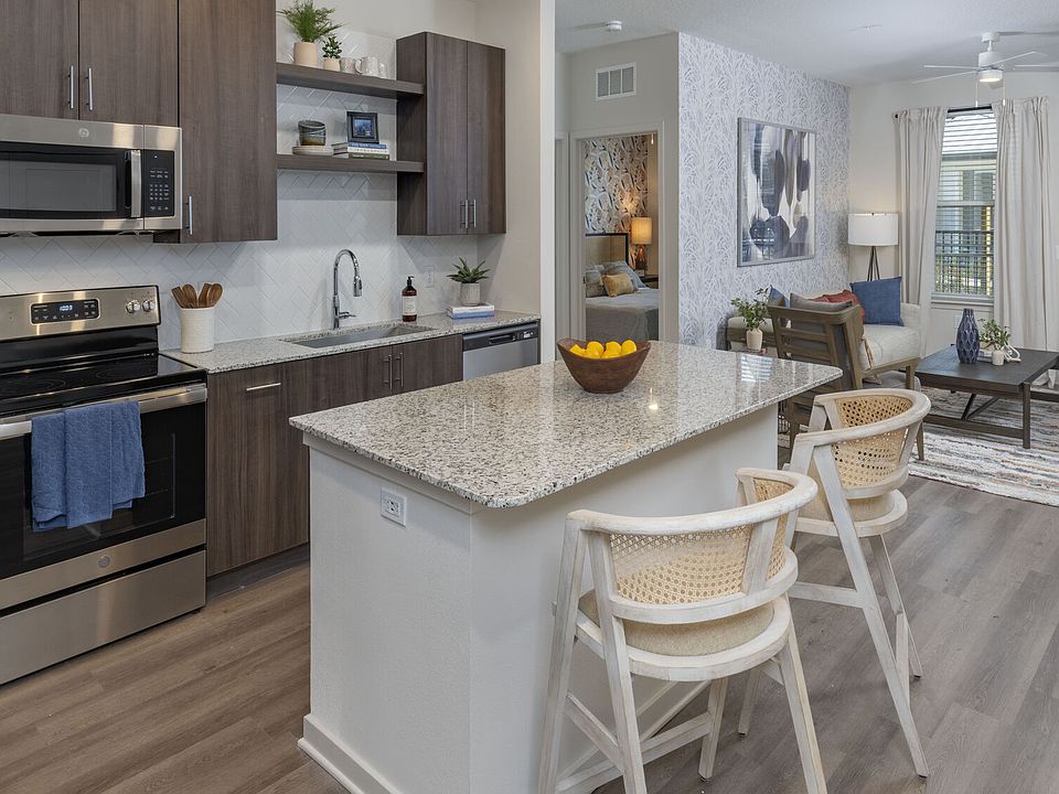 1st image of 6401 Emmy Ln #211