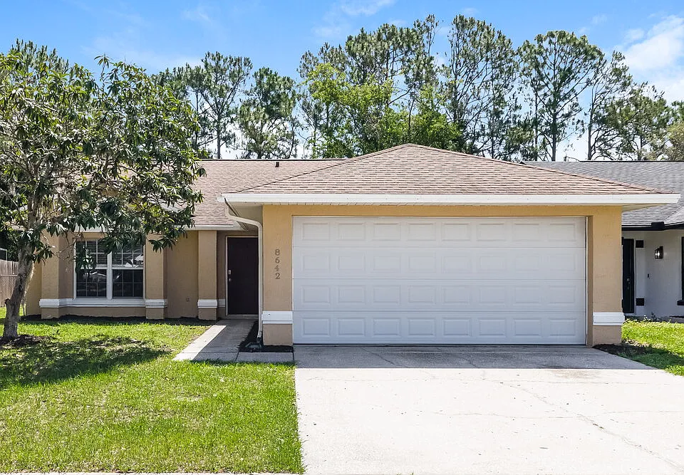 8642 Wellington Loop