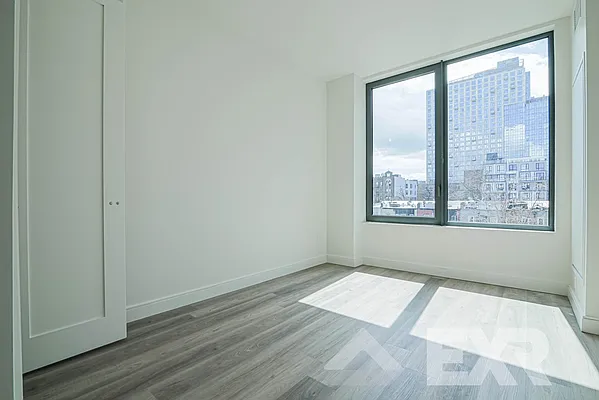 Rented by EXR | media 4