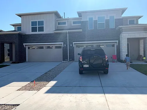 1812 Bonham Ln Photo 1