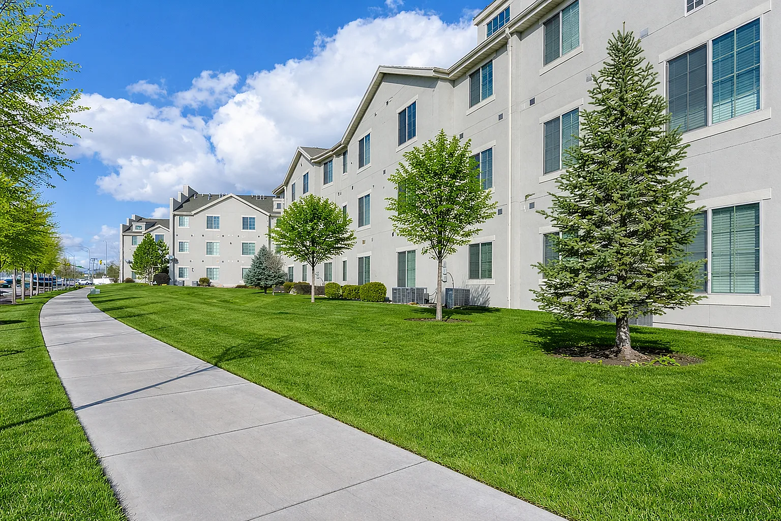 Lakeview Court — Photo 2