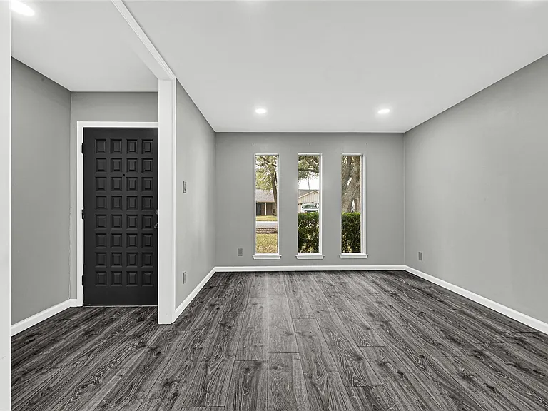 13003 Frank Ln — Photo 6