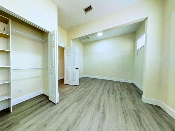 2nd image of 110 S Hollywood Ave