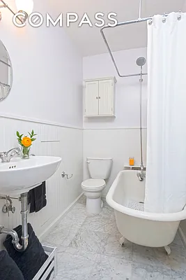 Sold by Compass | media 10
