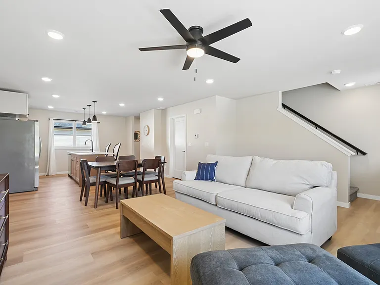 1417 Ellis Blvd NW — Photo 3