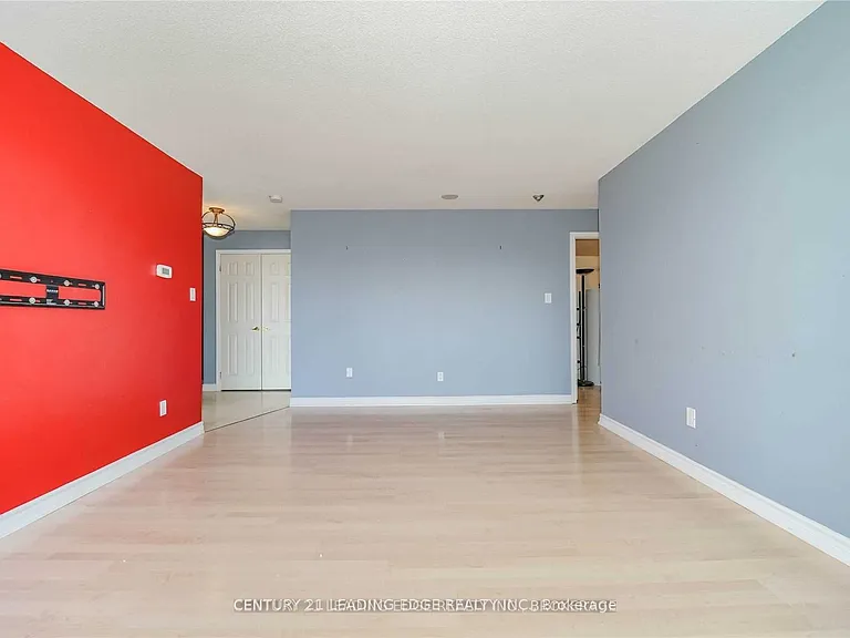 67 Caroline St S #8A — Photo 14