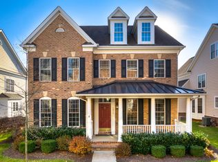 7872 Promontory Ct, Dunn Loring, VA 22027