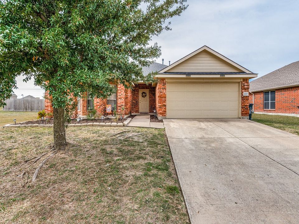 1st image of 2201 Woodberry Dr