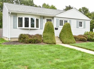 43 Glenbrook Rd, Warwick, RI 02889