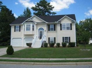6120 Queensdale Dr, Douglasville, GA 30135