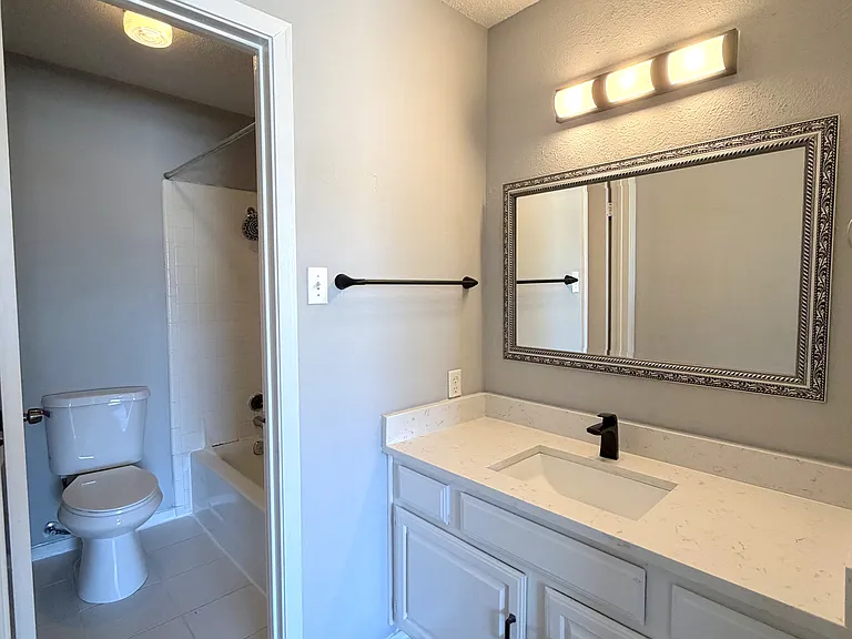 4233 Madera Rd #4 — Photo 13