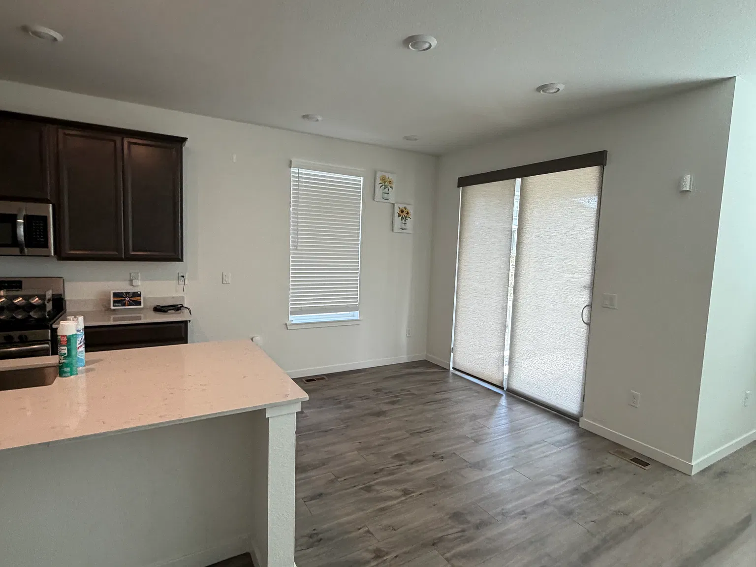 3 bed, 2612 sqft, $3,500 — Photo 4