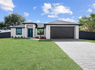 632 NW 2nd St, Cape Coral, FL 33993