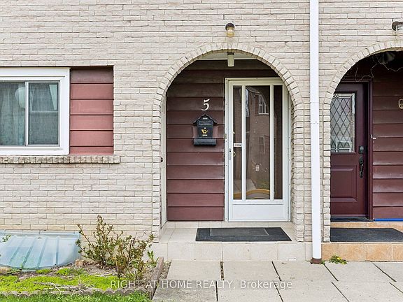 2nd image of 2002 Martin Grove Rd #5