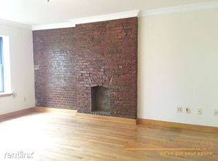 180 Vernon Ave, Brooklyn, NY 11206