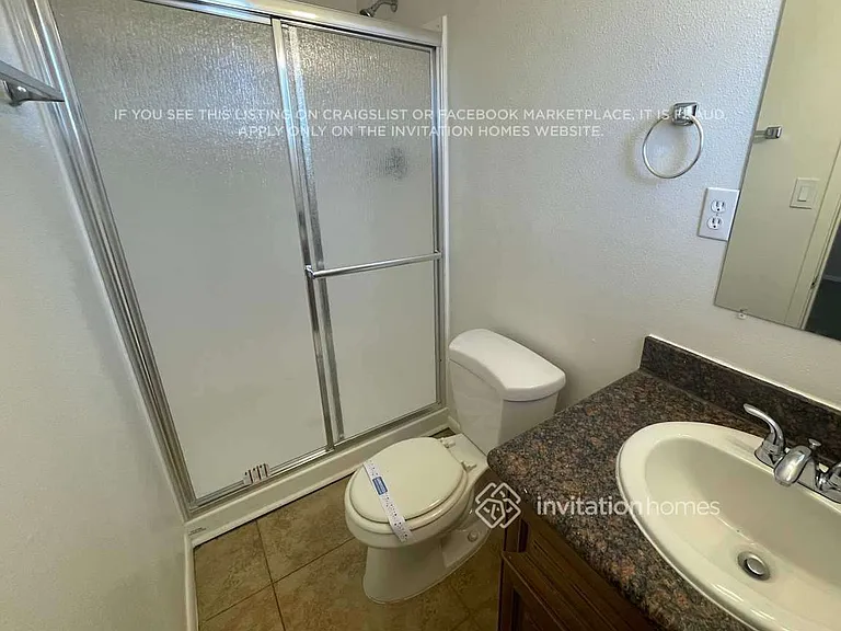 823 W 17th Pl — Photo 12