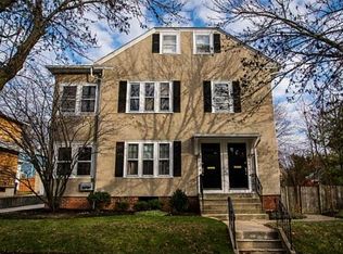 82 Savoy St, Providence, RI 02906