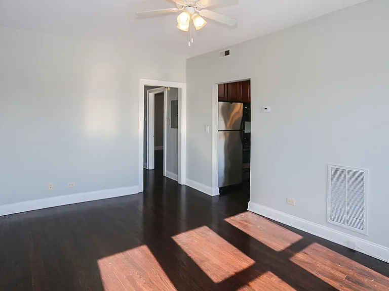 4808 N Paulina St — Photo 29