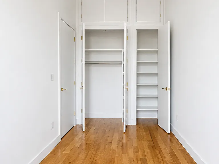255 McKibben St #214 — Photo 7