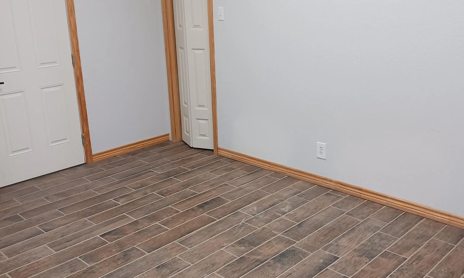 6110 FM 1044 — Photo 2