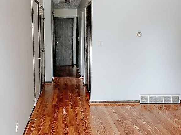 5th image of 802 Tradewind Dr