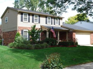 34060 Carl Dr, Livonia, MI 48152