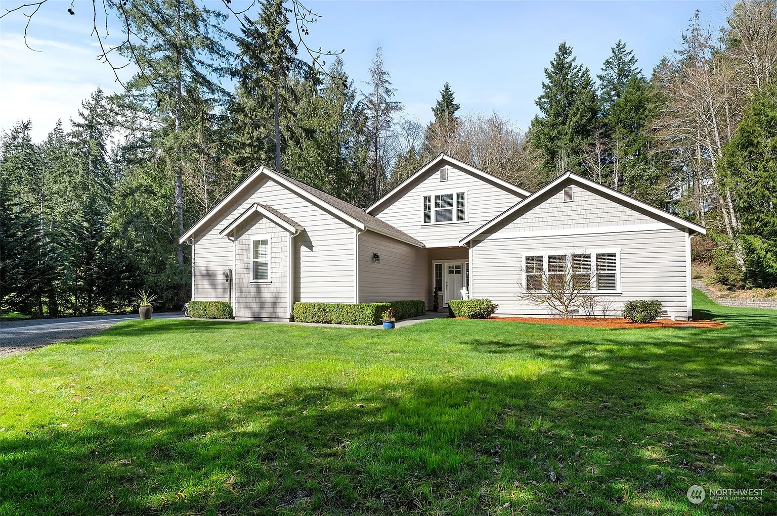 7961 SE Mossy Pond Court photo 1
