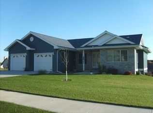 518 Eagle Rdg, Portage, WI 53901