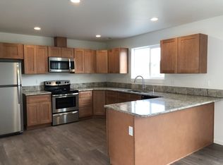 613 3rd Ave NE #8, Ephrata, WA 98823