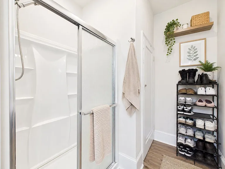 5281 Germantown Ave — Photo 14