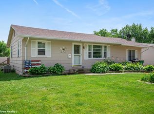 409 W 4th Ave, Indianola, IA 50125