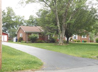 205 Cloverdale Rd, Shelbyville, TN 37160