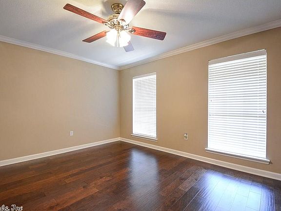 4th image of 809 Cherry Hill Dr
