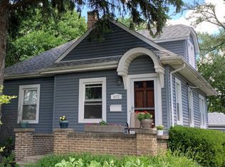 1473 Maple St, Des Plaines, IL 60018