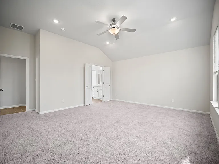 136 Caterpillar Ln — Photo 11