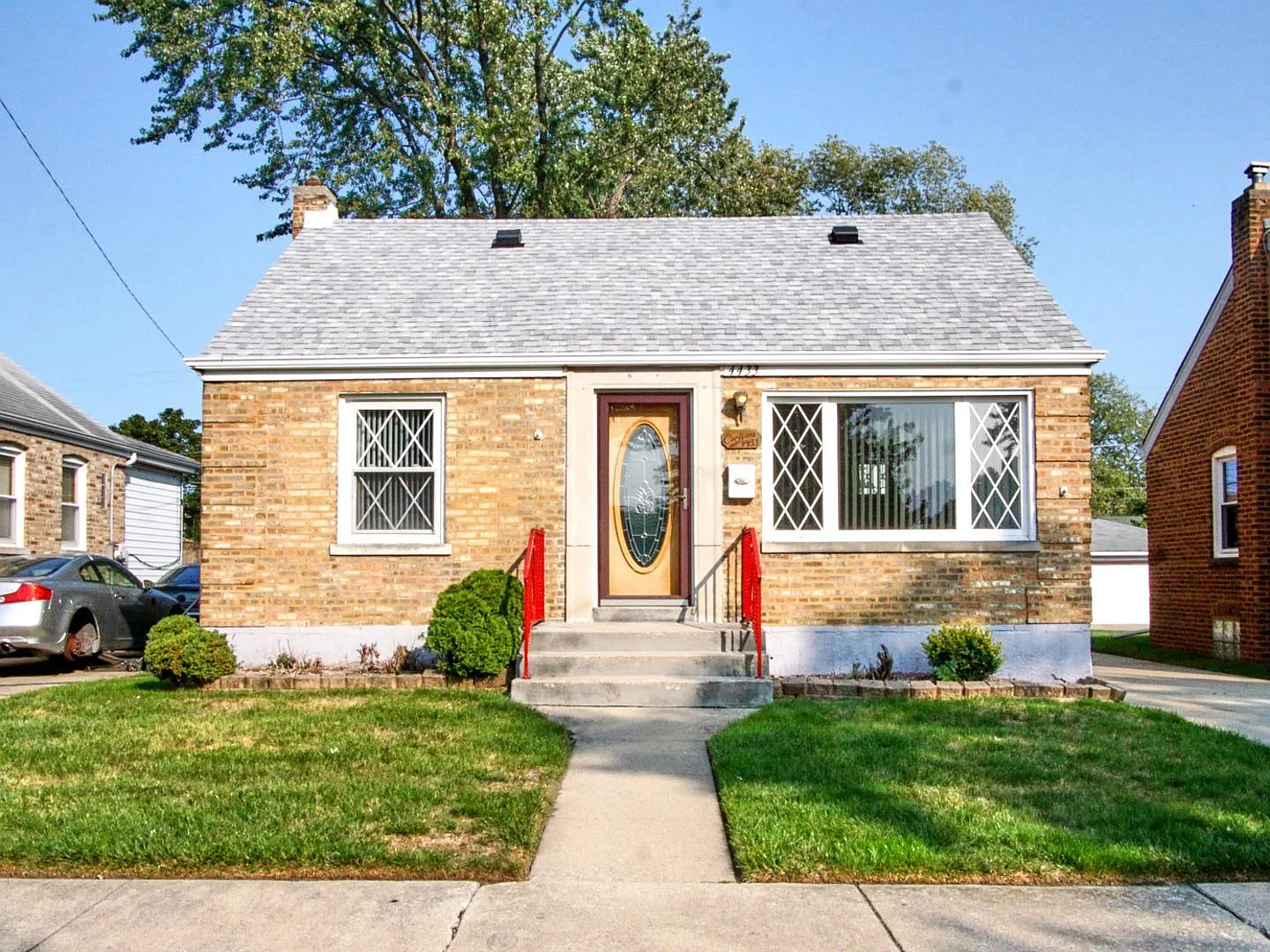 4433 Grove Ave photo 1