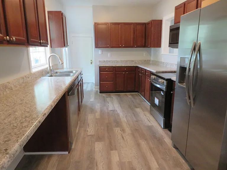 1806 Powhatan Ave — Photo 14