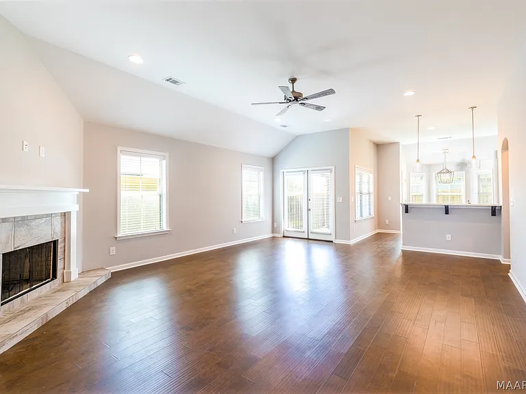 7119 Birch Creek Trl — Photo 3