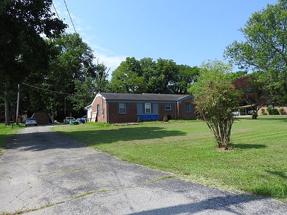 3rd image of 1618 Edgewood Dr