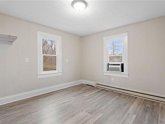 5th image of 610 Piedmont Ave