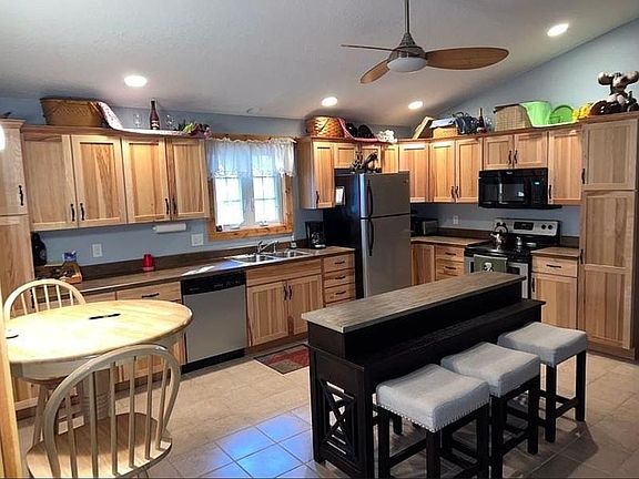 5th image of 428 Hickory Rd