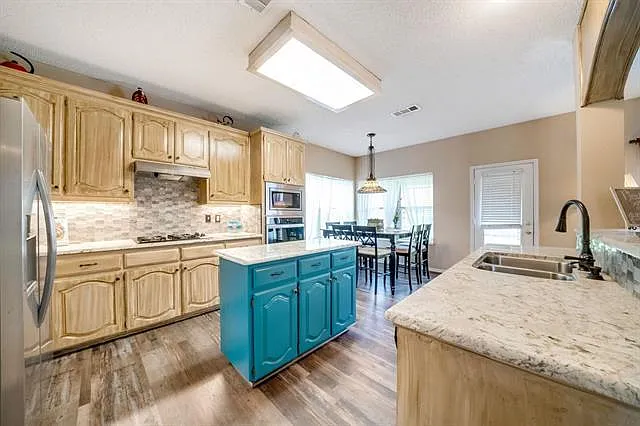 1302 Dearborn Rd — Photo 4