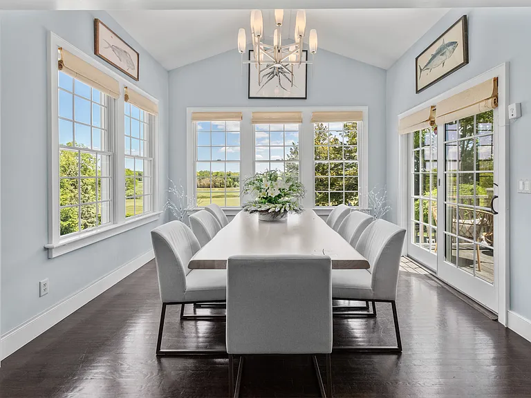 170 Tuckahoe Ln — Photo 10