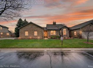 272 Avium Ln, Canton, MI