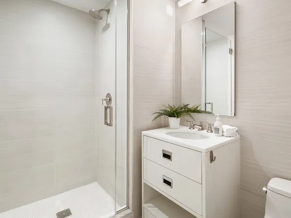 305 East 85th Street image 10 of 10