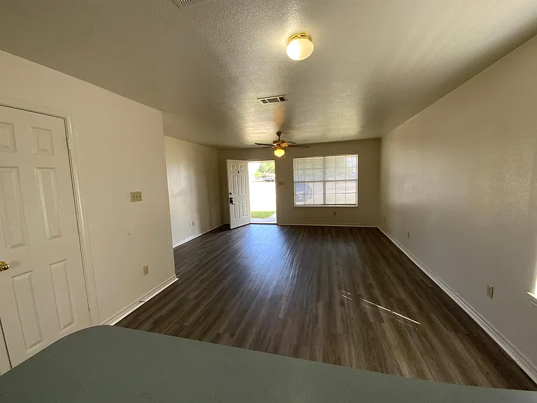103 Valley Cir #B — Photo 9